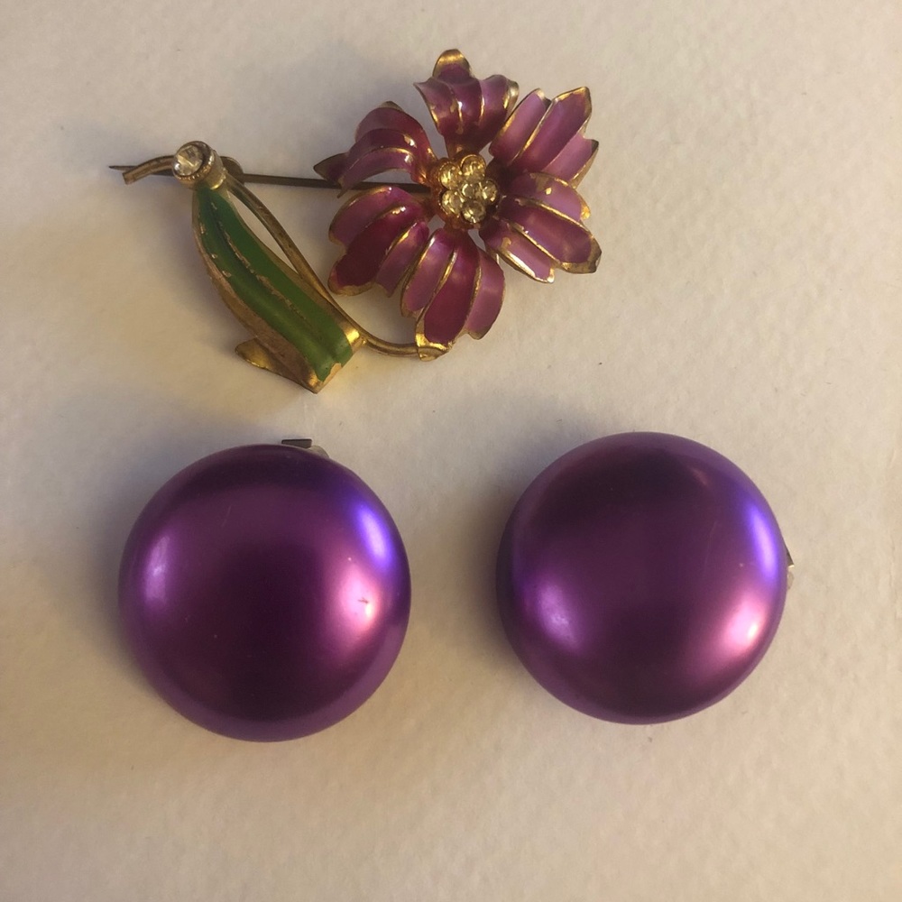 Vintage Brooch and Clip-on Earrings